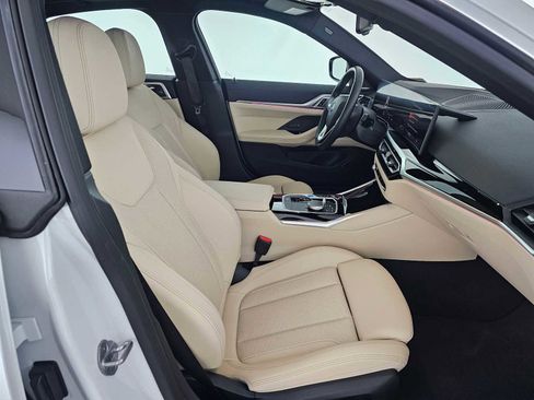 Used 2024 BMW i4 eDrive40 w/ Convenience Package image 10