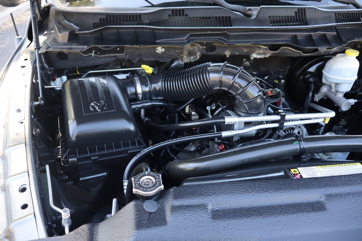 Used 2011 RAM 1500 ST w/ ST Popular Equipment Group AWD/4WD image 34