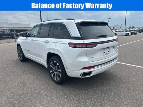 Used 2022 Jeep Grand Cherokee Overland w/ Luxury Tech Group IV image 6