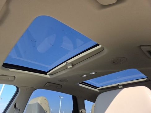 Used 2018 Buick Enclave Premium w/ Trailering Package image 3