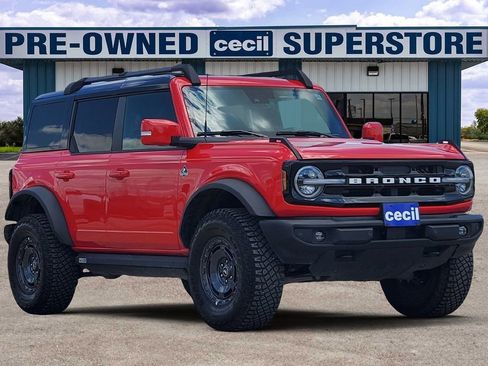 Used 2024 Ford Bronco Outer Banks AWD/4WD image 1