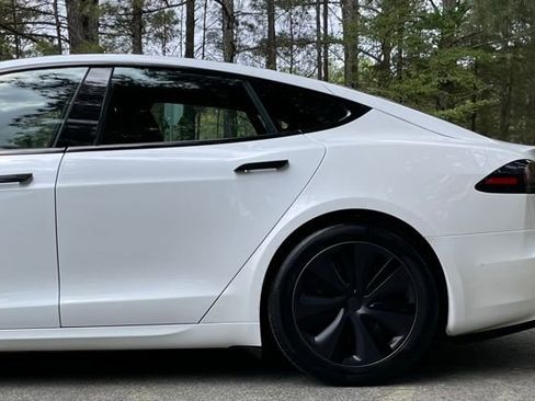 Used 2023 Tesla Model S image 5