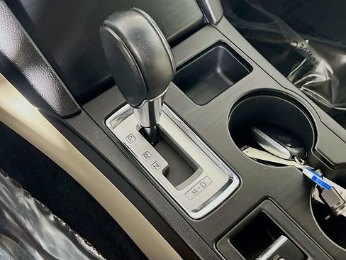 Used 2015 Subaru Outback 2.5i Limited image 15