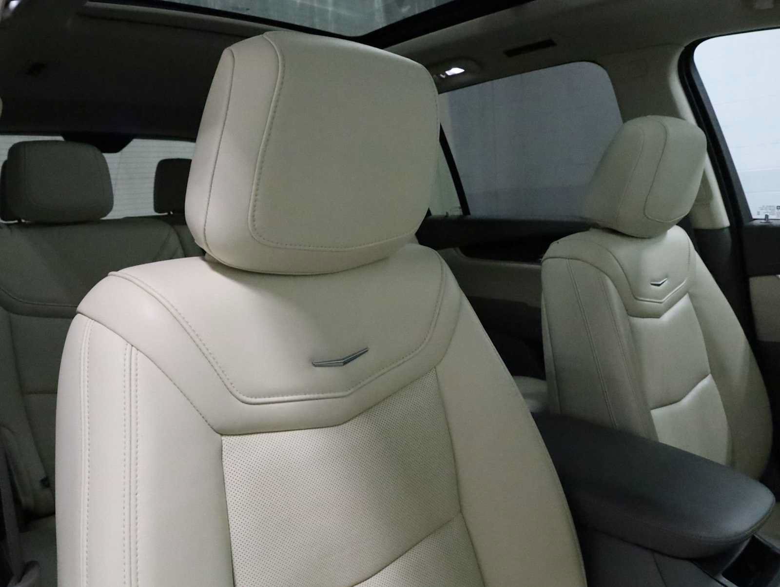 Used 2020 Cadillac XT6 Premium Luxury AWD/4WD image 21