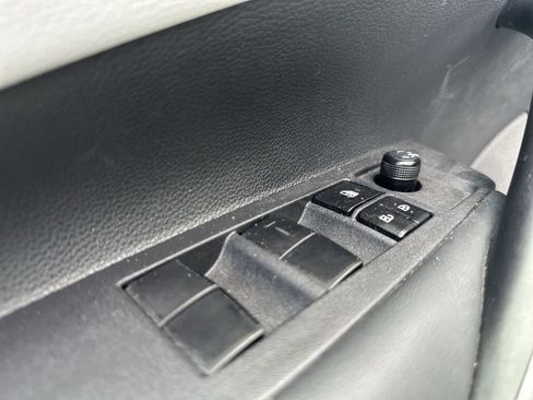 Used 2025 Toyota Corolla SE FWD image 17