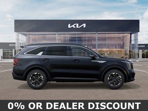 New 2026 Kia Sorento S FWD image 7