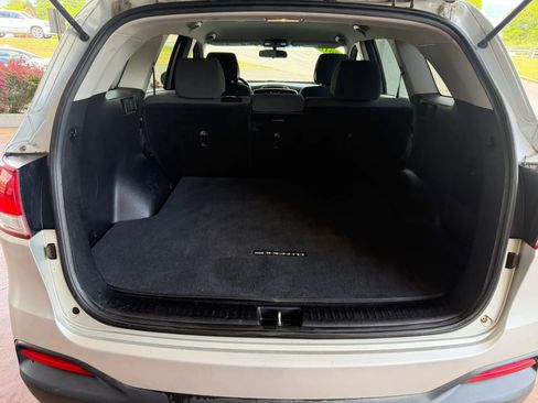 Used 2016 Kia Sorento LX FWD image 25