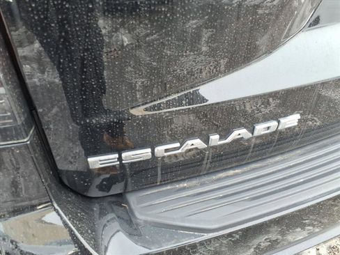 Used 2023 Cadillac Escalade Premium Luxury image 10