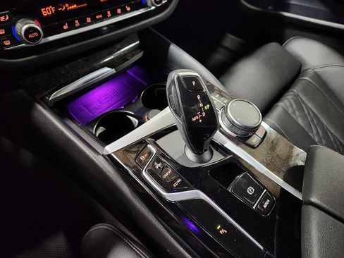 Used 2023 BMW 530i w/ Premium Package image 39