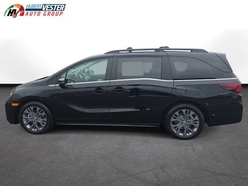 New 2026 Honda Odyssey Touring image 1