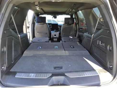 Used 2025 GMC Yukon Denali w/ Denali Reserve Package AWD/4WD image 15