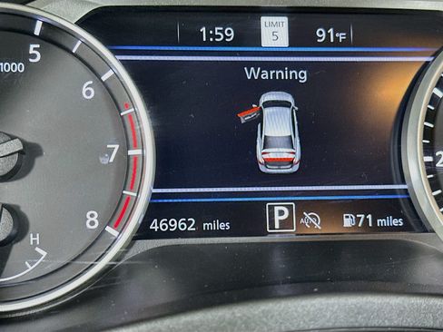 Used 2025 Nissan Sentra SV FWD image 19