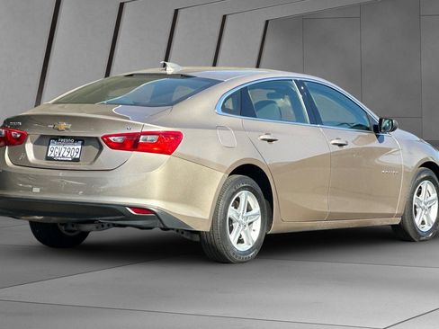 Used 2023 Chevrolet Malibu LT image 4