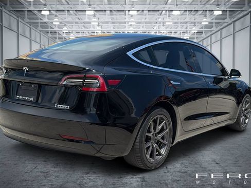 Used 2019 Tesla Model 3 Mid Range RWD image 5