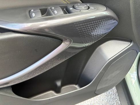 New 2026 Chevrolet Trax ACTIV FWD image 16