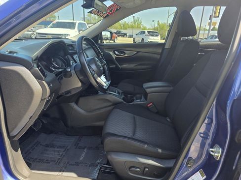 Used 2020 Nissan Rogue SV w/ Premium Package FWD image 14