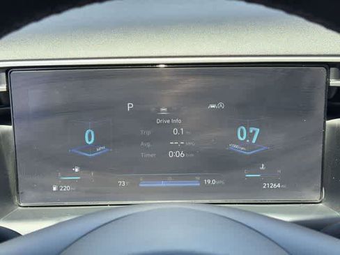Certified 2023 Hyundai Tucson Limited AWD/4WD image 26