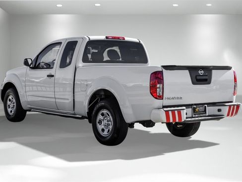 Used 2019 Nissan Frontier S image 8
