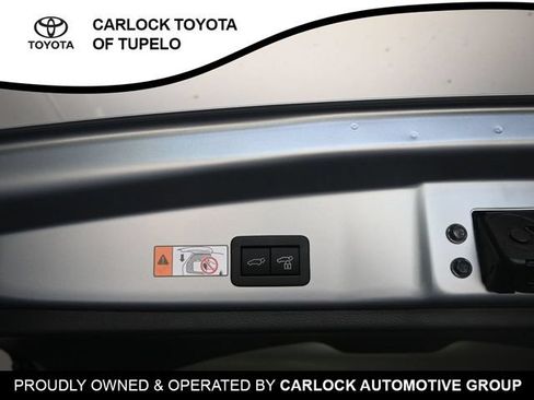 Used 2025 Toyota Corolla Cross XLE w/ Convenience Package AWD/4WD image 30