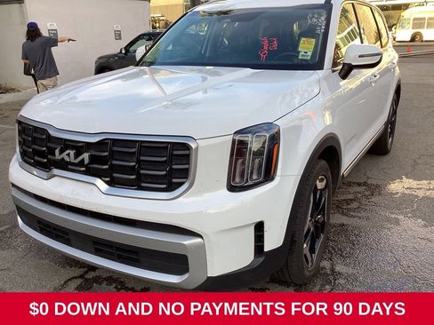 Used 2025 Kia Telluride S FWD image 1
