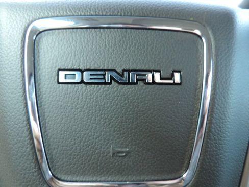 Used 2018 GMC Yukon Denali w/ Open Road Package RWD image 30
