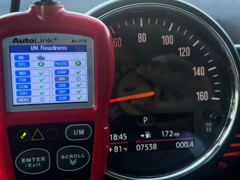 Used 2017 MINI Cooper Clubman S image 38