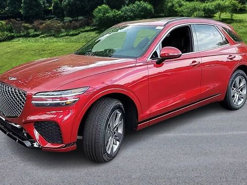 Used 2025 Genesis GV70 3.5T Sport image 4