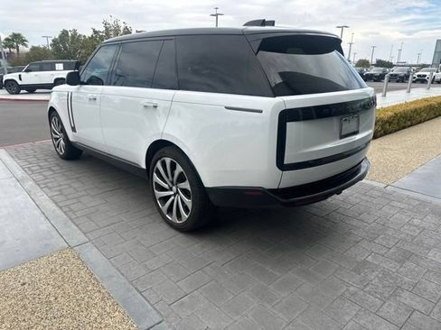 Used 2025 Land Rover Range Rover Long Wheelbase SE AWD/4WD image 7