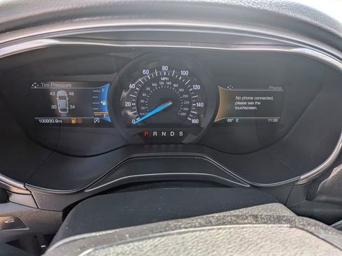 Used 2019 Ford Fusion SEL image 17
