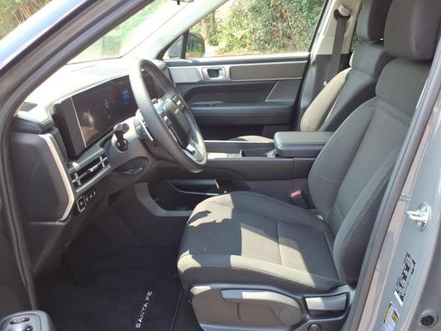 Used 2024 Hyundai Santa Fe SE AWD/4WD image 10