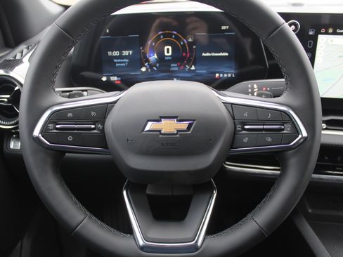 New 2026 Chevrolet Equinox LT image 11