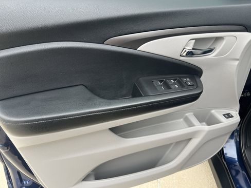 Used 2017 Honda Pilot EX-L image 13