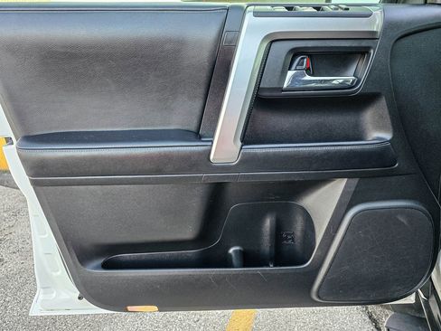 Used 2021 Toyota 4Runner SR5 Premium image 13