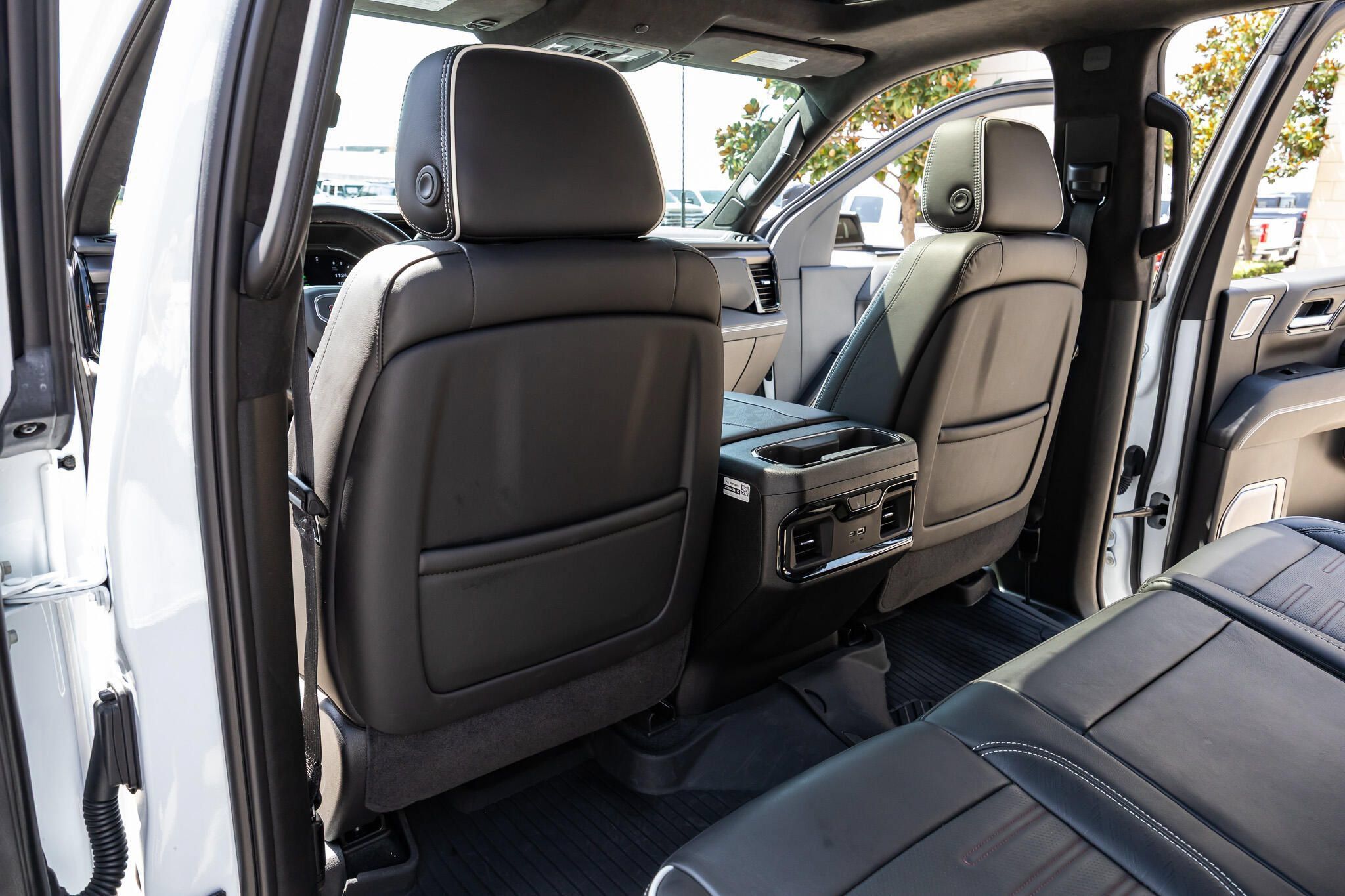 Used 2025 GMC Sierra 2500 AT4X w/ AT4X AEV Edition AWD/4WD image 35