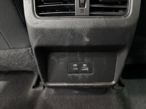 Used 2023 Nissan Rogue SV FWD image 25