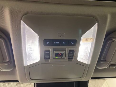 Used 2025 Toyota RAV4 XLE w/ Convenience Package image 23