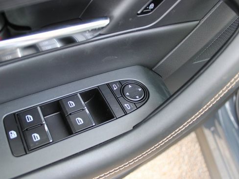 New 2025 MAZDA CX-70 3.3 Turbo w/ Preferred Package image 13