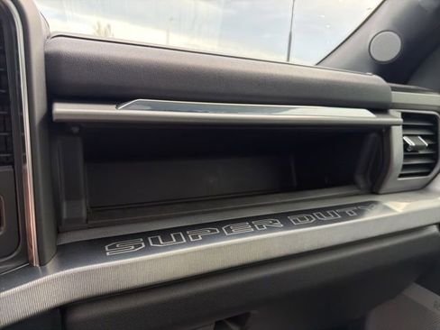 Used 2025 Ford F450 Platinum AWD/4WD image 37