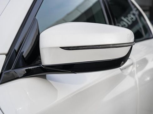 Used 2018 BMW 750i xDrive image 15