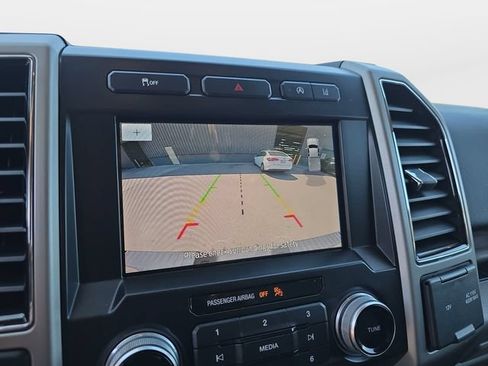 Used 2020 Ford F150 Lariat w/ Equipment Group 502A Luxury AWD/4WD image 28