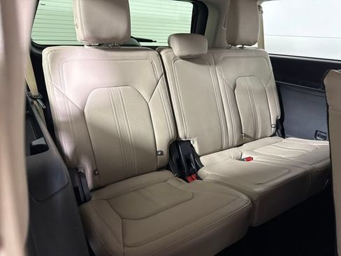 Used 2023 Ford Expedition Max Limited AWD/4WD image 13