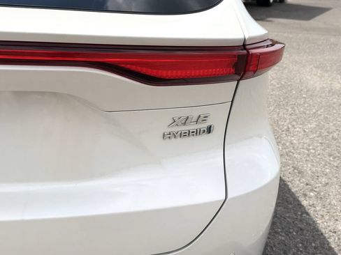 Used 2021 Toyota Venza XLE w/ Softex Package AWD/4WD image 6