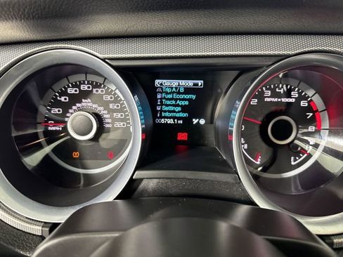 Used 2014 Ford Mustang Shelby GT500 w/ Equipment Group 821A image 15