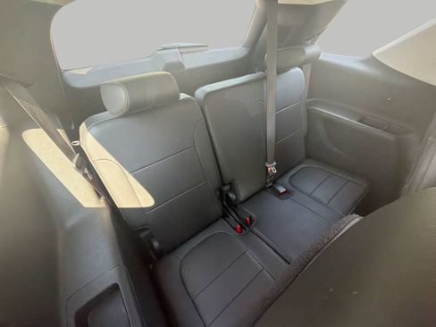 Used 2019 Chevrolet Traverse Premier w/ Driver Confidence II Package FWD image 15