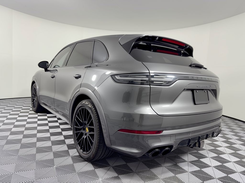 Certified 2021 Porsche Cayenne GTS AWD/4WD image 3