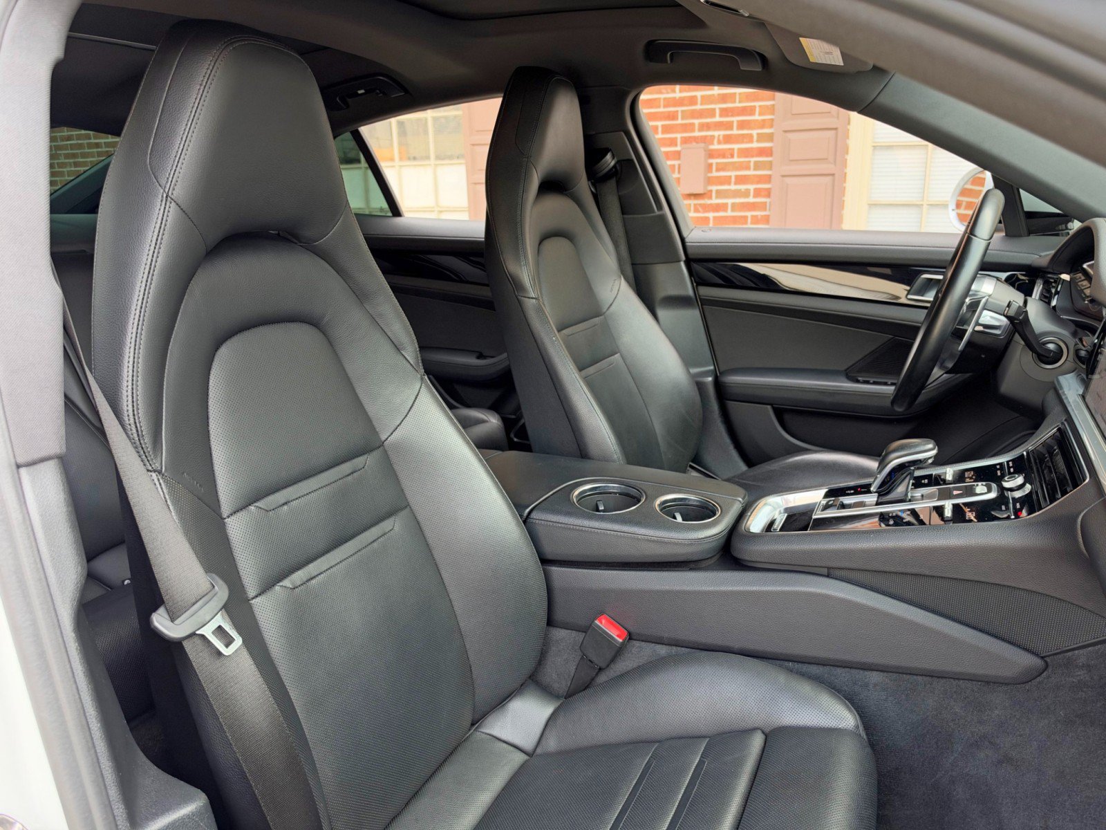 Used 2018 Porsche Panamera image 41