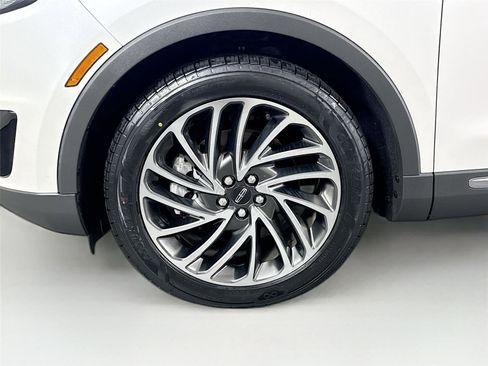 Used 2019 Lincoln Nautilus Reserve w/ Cargo Utility Package image 12