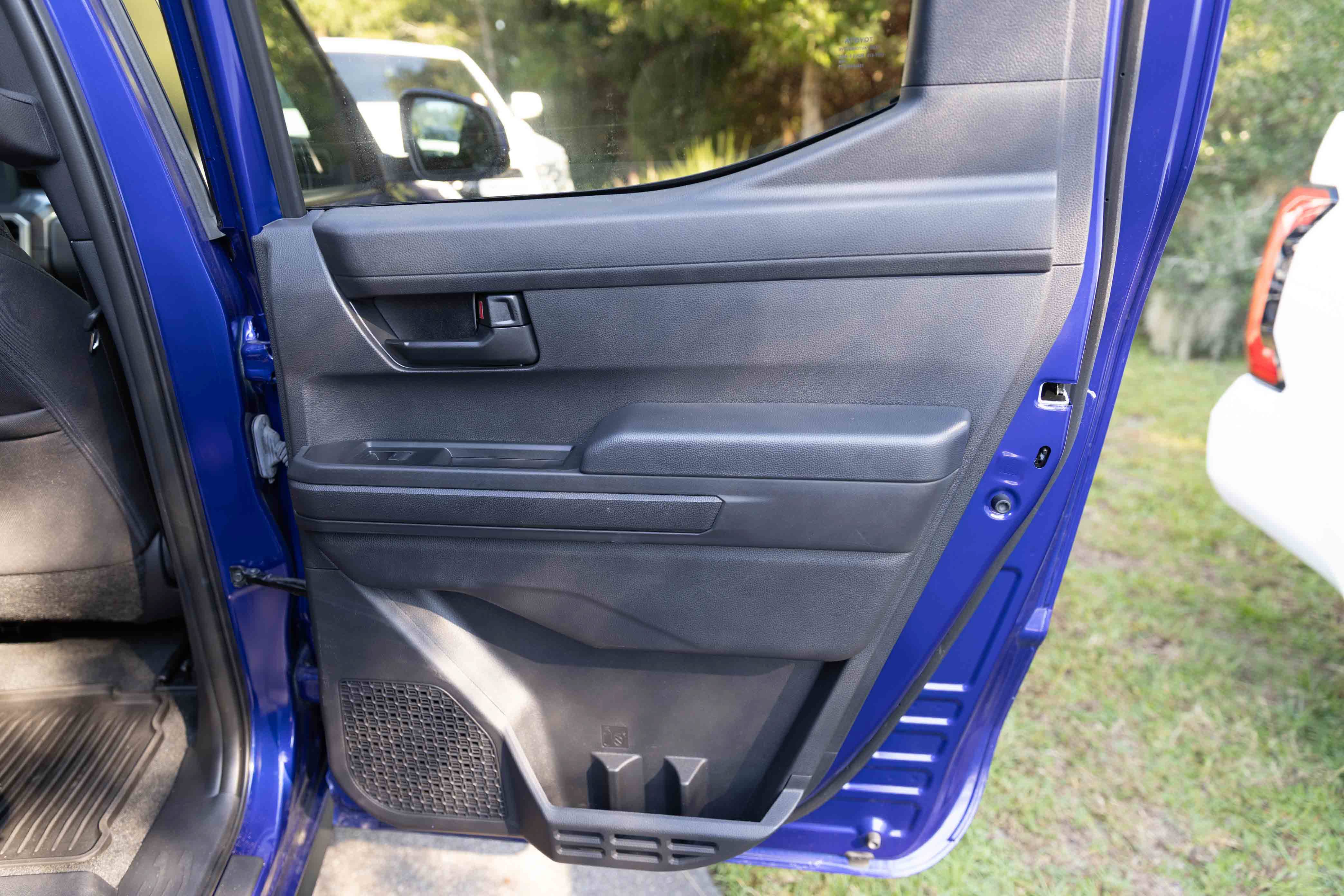 Certified 2025 Toyota Tacoma SR5 RWD image 18