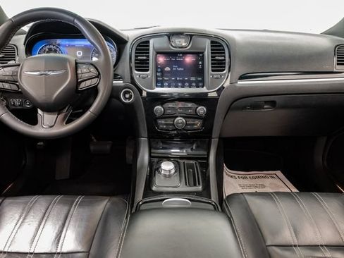 Certified 2023 Chrysler 300 S RWD image 29