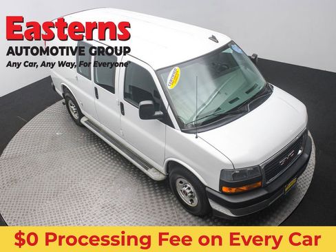 Used 2020 GMC Savana 2500 w/ Driver Convenience Package RWD image 3
